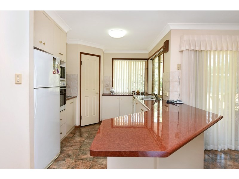 2 Hitzke Crescent, Highfields QLD 4352