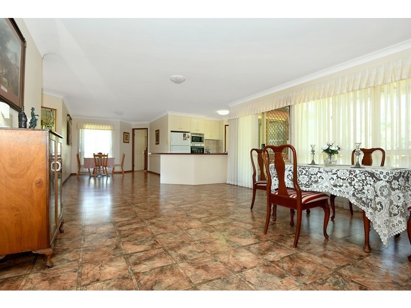 2 Hitzke Crescent, Highfields QLD 4352