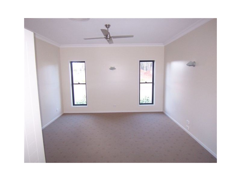 22 Fallon Drive, Middle Ridge QLD 4350