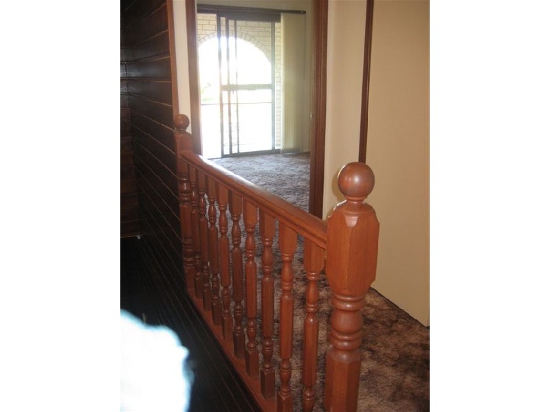 9 Marguerita Court, Centenary Heights QLD 4350