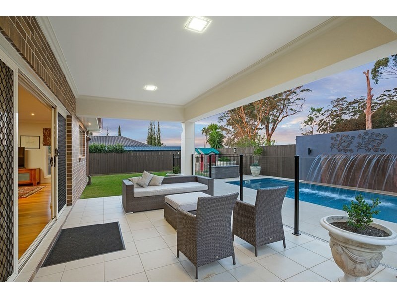 22 Fadden Crescent, Middle Ridge QLD 4350