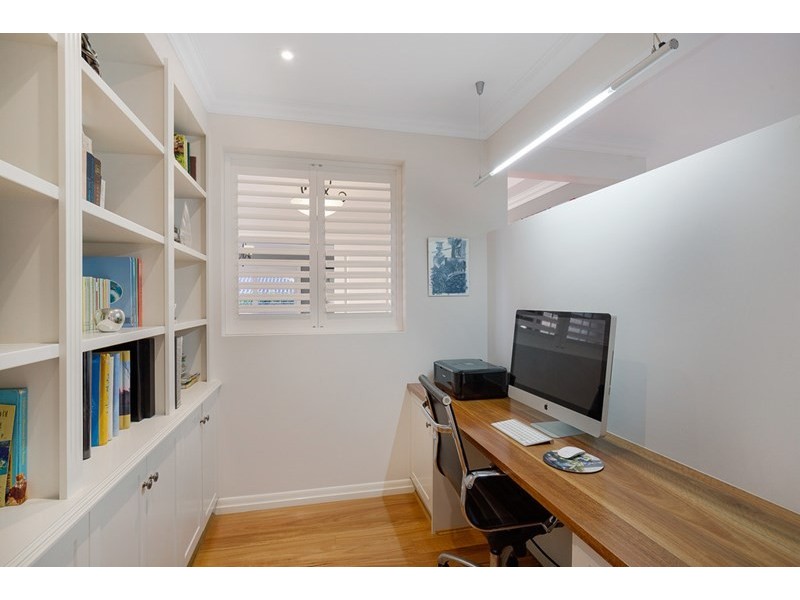 22 Fadden Crescent, Middle Ridge QLD 4350