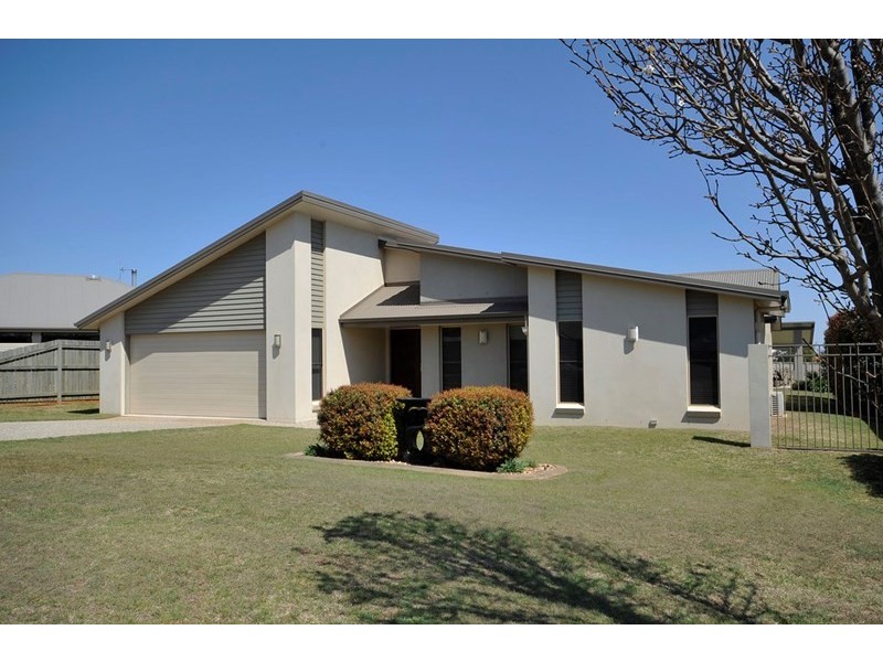 6 Prospect Terrace, Highfields QLD 4352