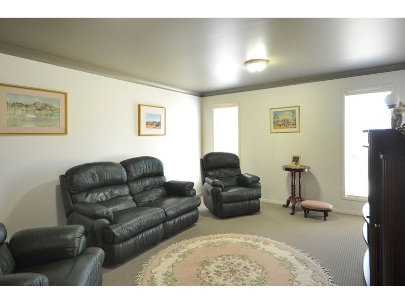 6 Prospect Terrace, Highfields QLD 4352