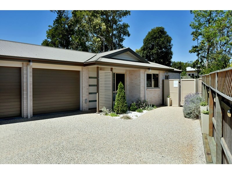 2/2A Roessler Street, Rangeville QLD 4350