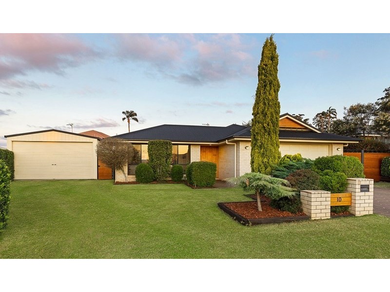 10 Fadden Cresent, Middle Ridge QLD 4350