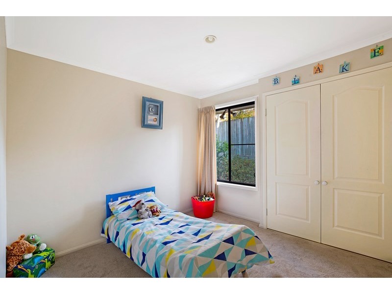 10 Fadden Cresent, Middle Ridge QLD 4350