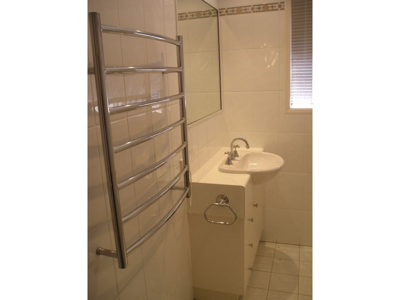 2/68 Holberton Street, Rockville QLD 4350