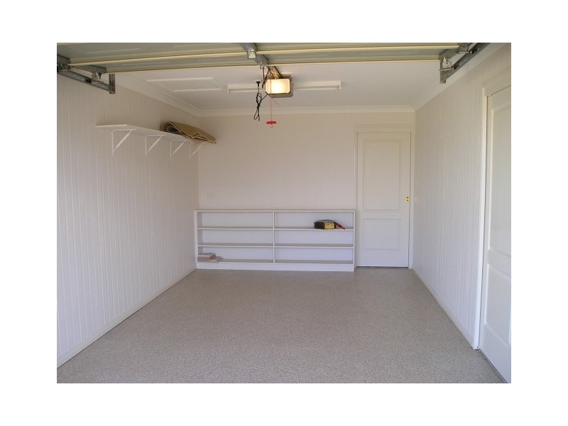 2/68 Holberton Street, Rockville QLD 4350