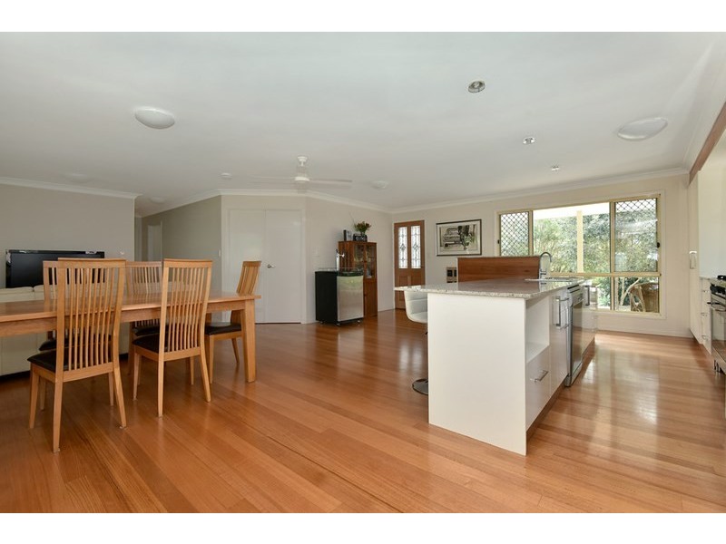 135 Kuhls Road, Highfields QLD 4352