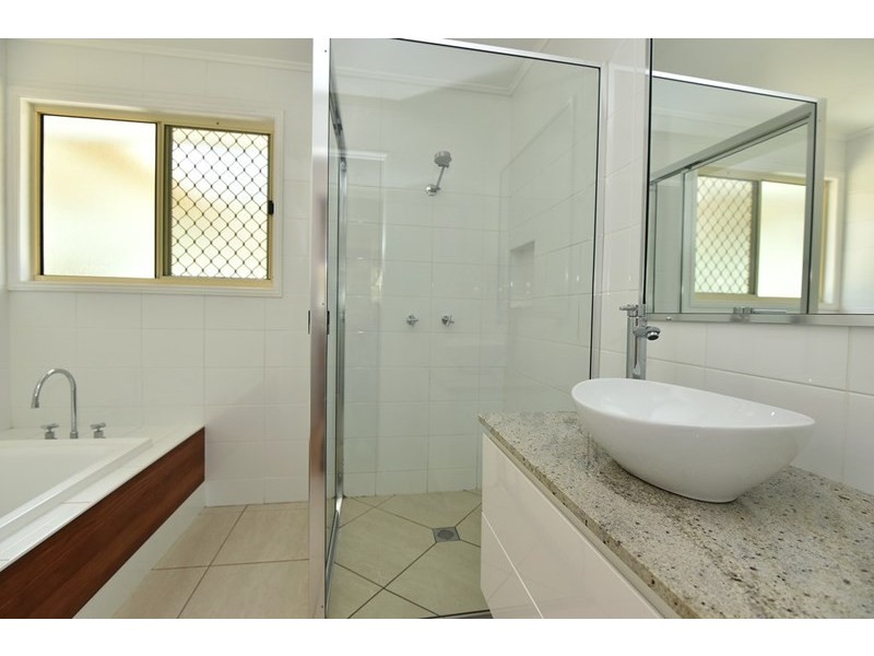 135 Kuhls Road, Highfields QLD 4352