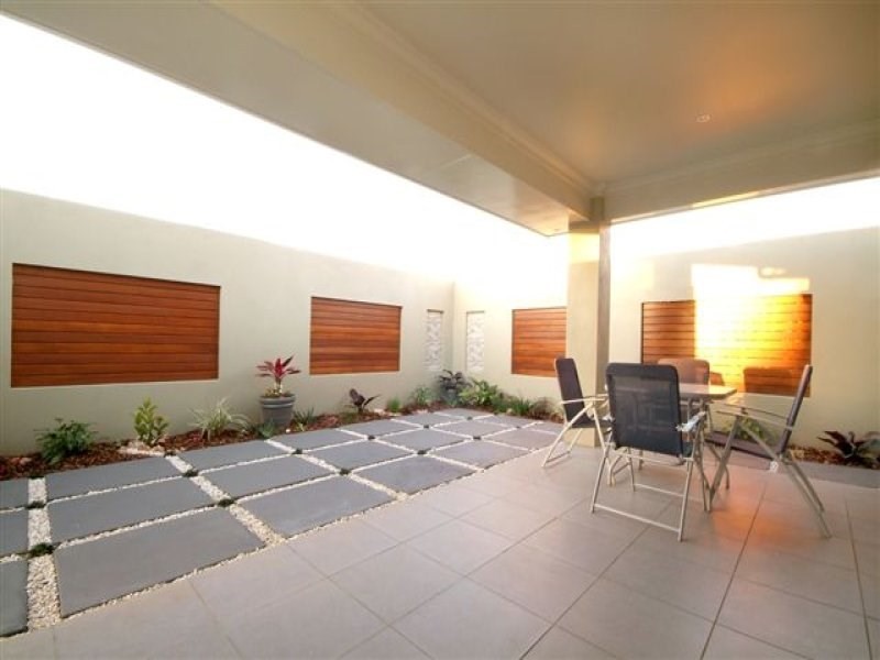 26 Saba Court, Middle Ridge QLD 4350