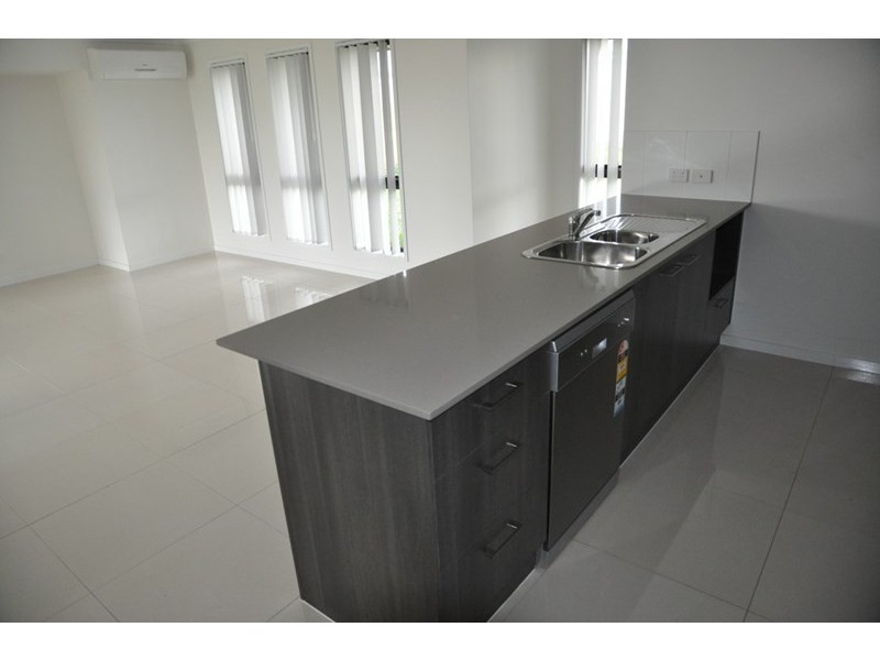 28 Tarcoola Street, Wyreema QLD 4352