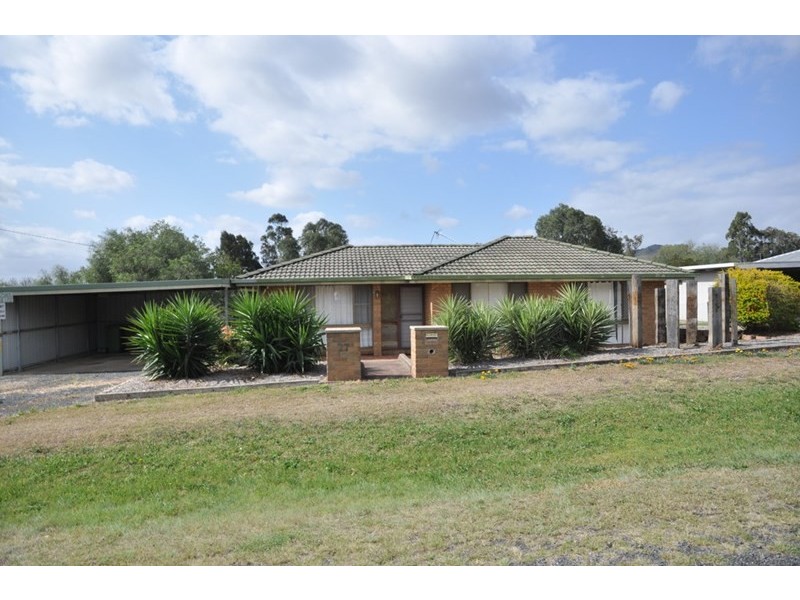 27 Gulligal Street, Kingsthorpe QLD 4400