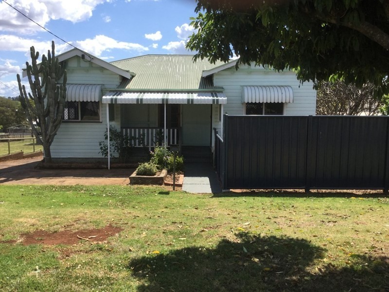 15 Hagan Street, North Toowoomba QLD 4350