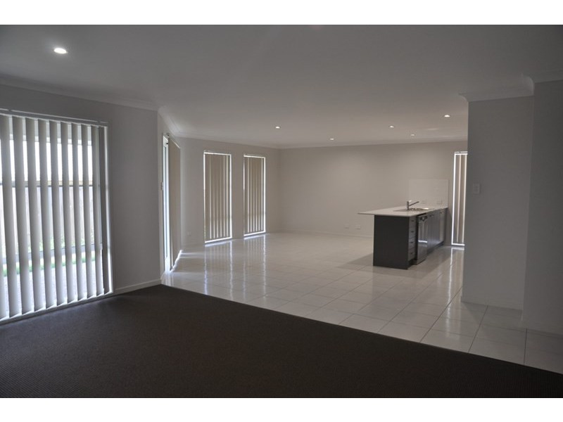 20 Cardamon Crescent, Glenvale QLD 4350