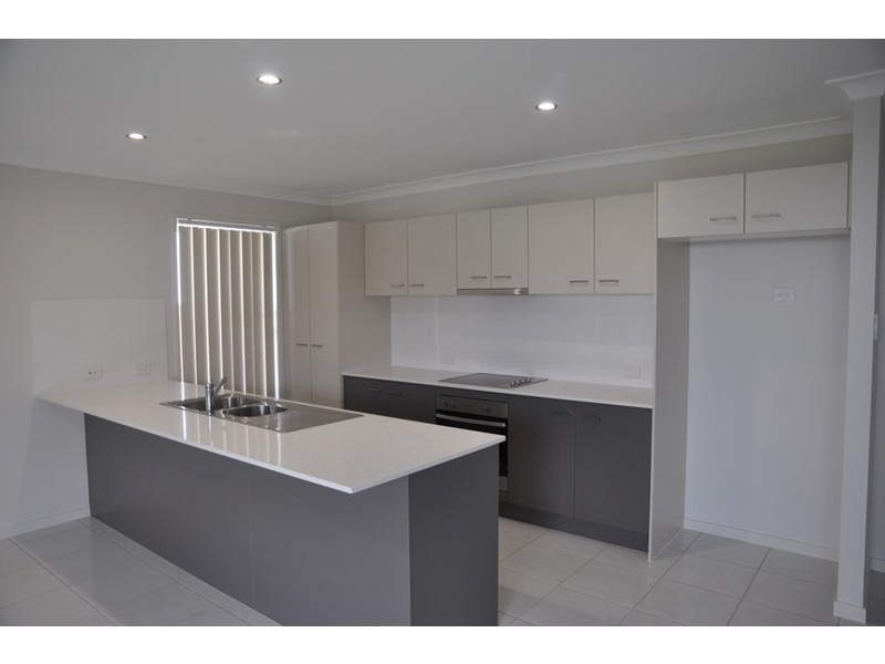 20 Cardamon Crescent, Glenvale QLD 4350