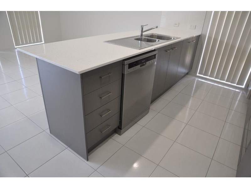 20 Cardamon Crescent, Glenvale QLD 4350