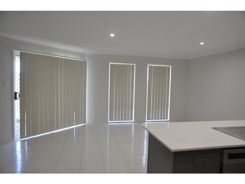 20 Cardamon Crescent, Glenvale QLD 4350