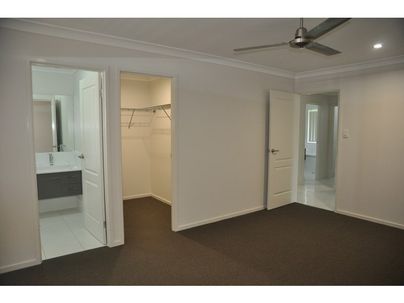 20 Cardamon Crescent, Glenvale QLD 4350