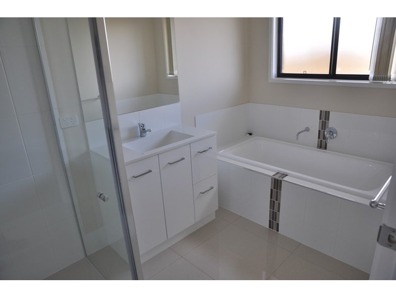 20 Tarcoola Street, Wyreema QLD 4352