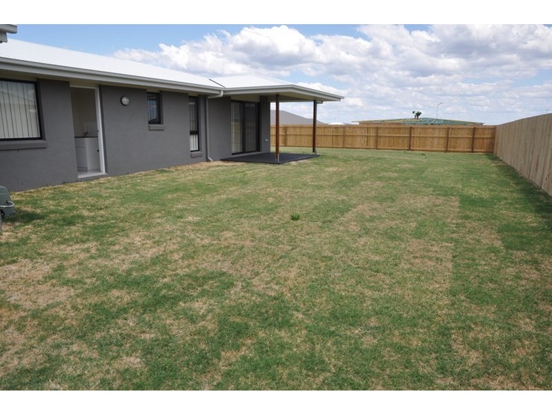 20 Tarcoola Street, Wyreema QLD 4352