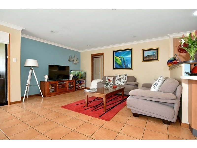 31 Wood Drive, Middle Ridge QLD 4350