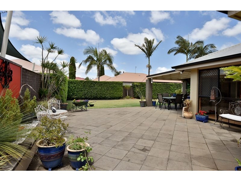 31 Wood Drive, Middle Ridge QLD 4350