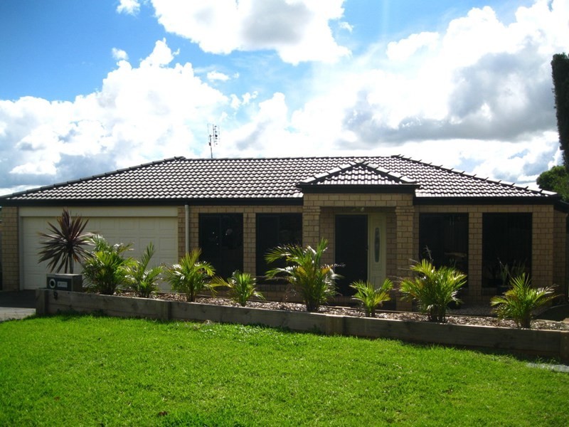 9 Melody Drive, Harristown QLD 4350