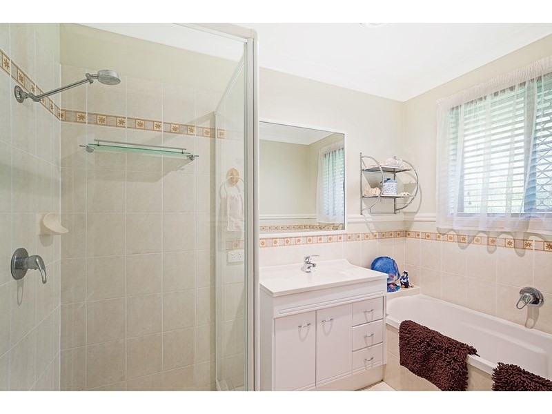 62 Phipps Drive, Meringandan West QLD 4352