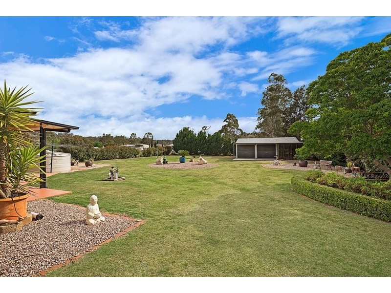 62 Phipps Drive, Meringandan West QLD 4352