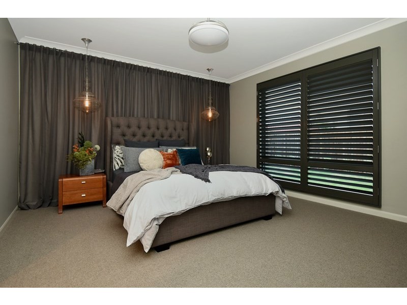 13 Daniells Close, Middle Ridge QLD 4350