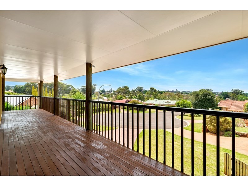 1 Petunia Close, Middle Ridge QLD 4350