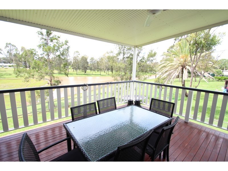 158 Kent Street, Oakey QLD 4401