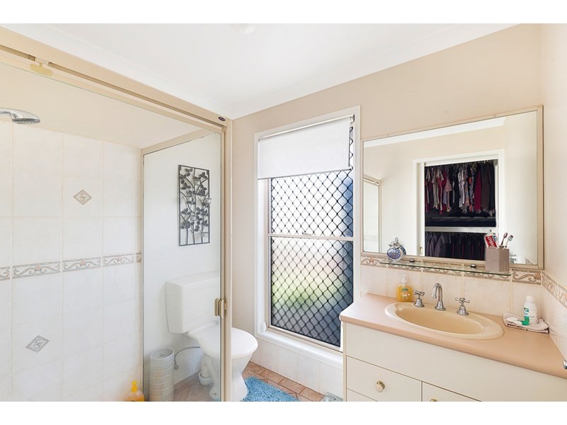 11 Dahlia Court, Middle Ridge QLD 4350