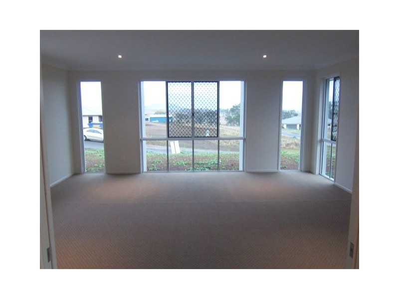 2 Ella Court, Cotswold Hills QLD 4350