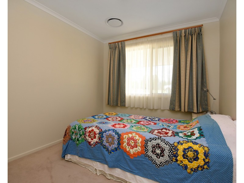 33 Wirraglen Road, Highfields QLD 4352