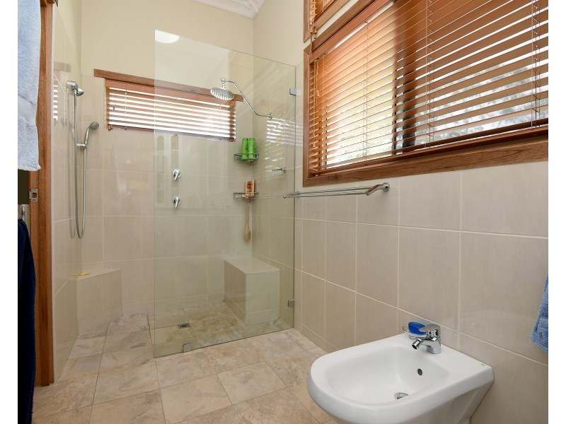 33 Wirraglen Road, Highfields QLD 4352