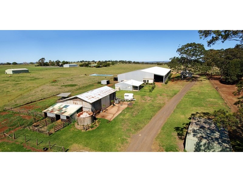 10744 New England Highway, Highfields QLD 4352