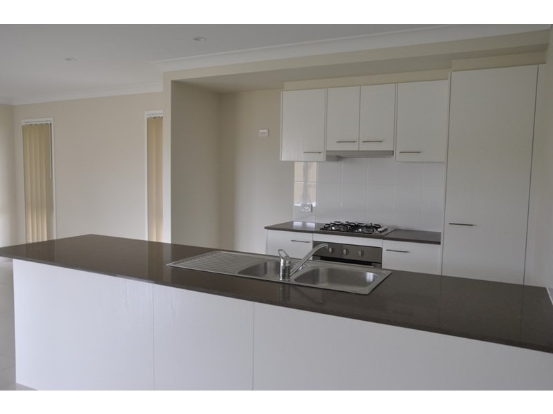 11 Arwon Street, Wyreema QLD 4352