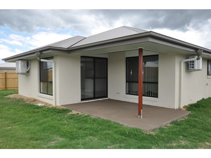 11 Arwon Street, Wyreema QLD 4352