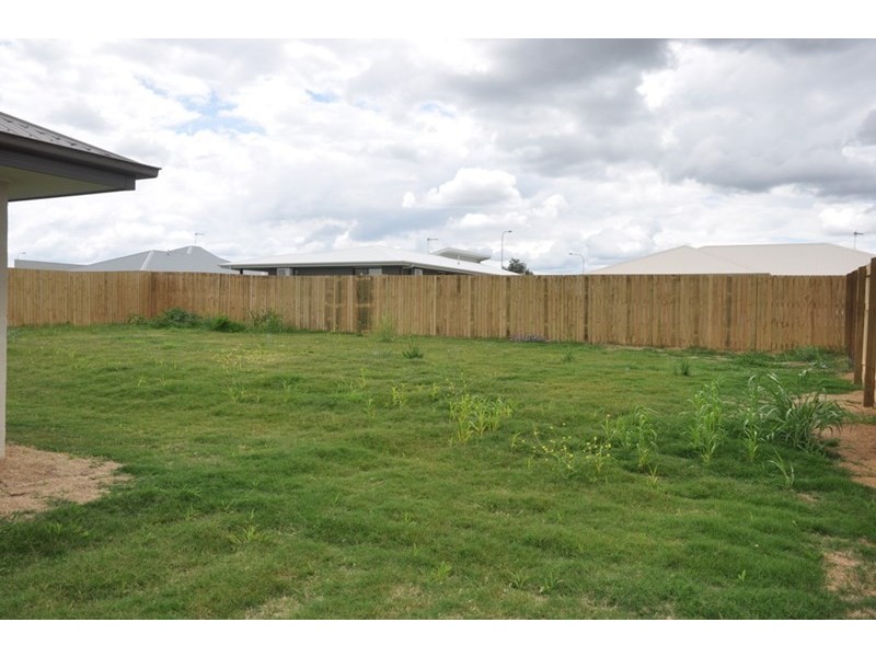 11 Arwon Street, Wyreema QLD 4352