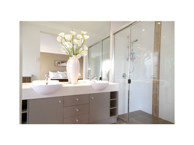 26 Saba Court, Middle Ridge QLD 4350