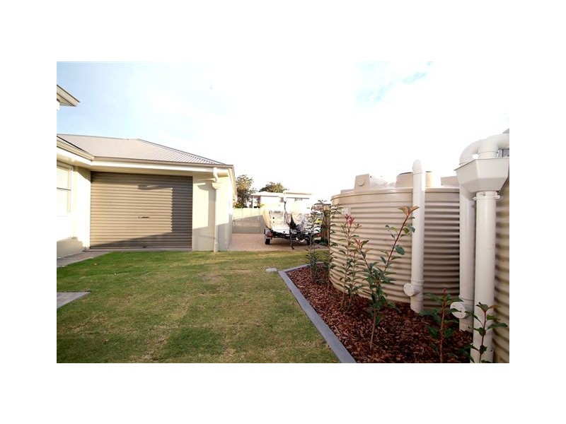 26 Saba Court, Middle Ridge QLD 4350