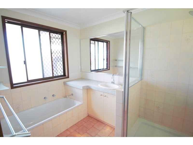 4 Elizabeth Street, Withcott QLD 4352