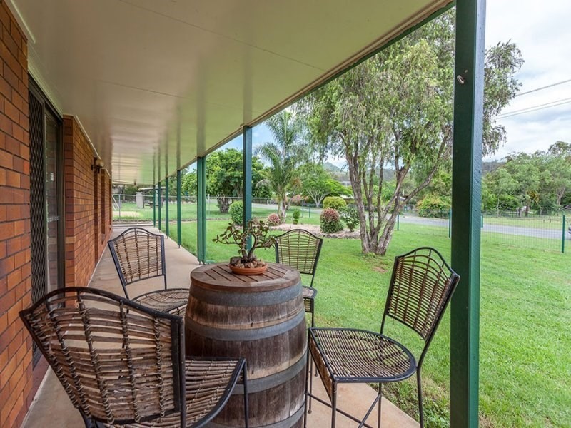 4 Elizabeth Street, Withcott QLD 4352