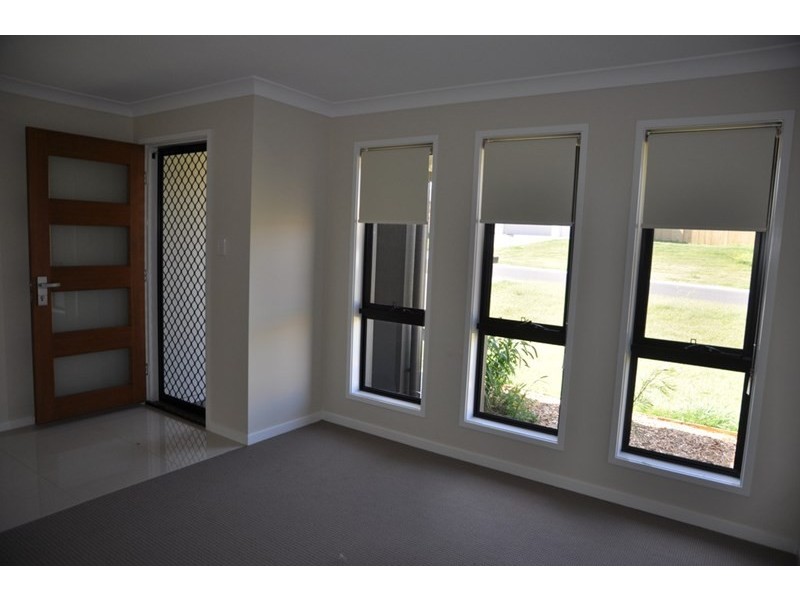 6 Arwon Street, Wyreema QLD 4352