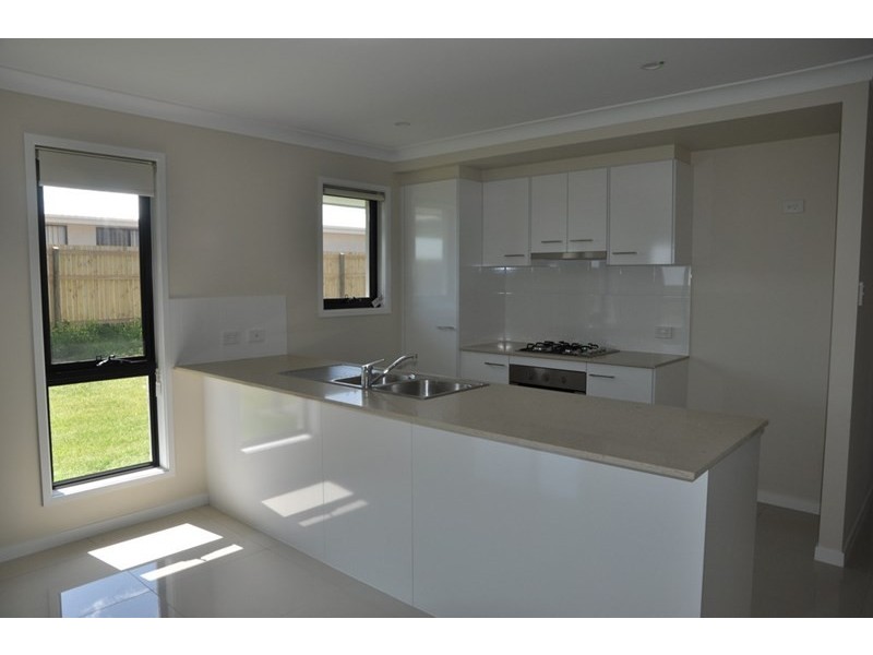 6 Arwon Street, Wyreema QLD 4352