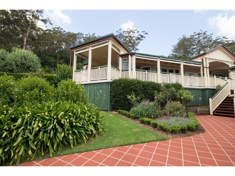 27 Windemere Terrace, Mount Lofty QLD 4350