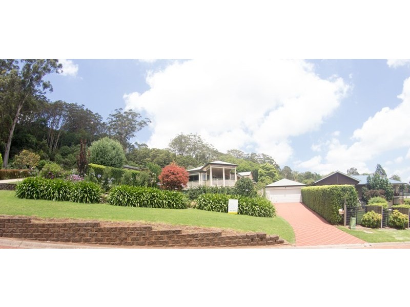 27 Windemere Terrace, Mount Lofty QLD 4350